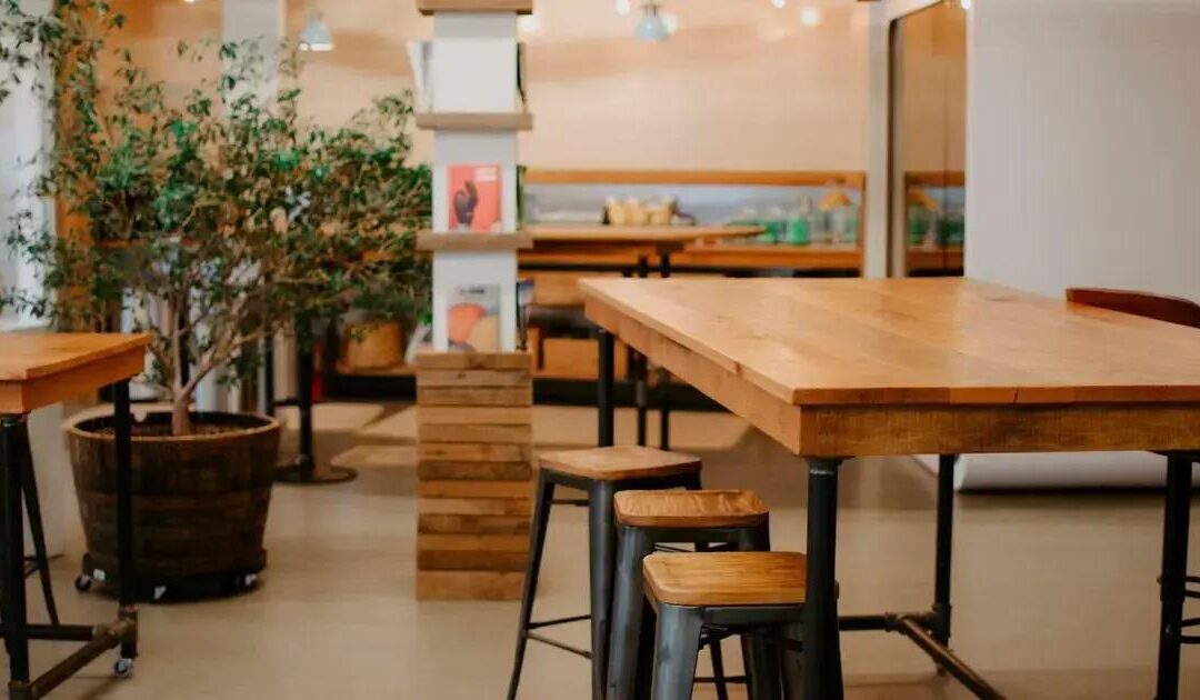 Móveis planejados com inspiração minimalista: descubra como criar ambientes elegantes