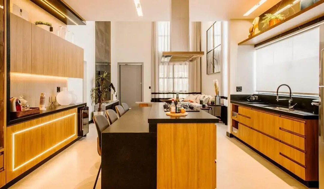 Móveis planejados com acabamento em laca: descubra as vantagens e cuidados